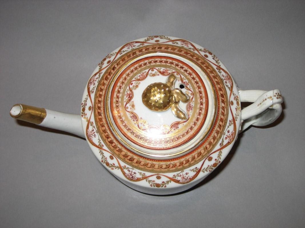 1961.0663.003 A, B Porcelain Teapot upper