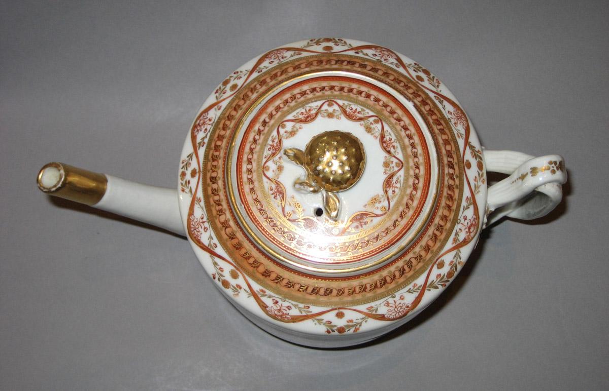 1961.0663.004 Teapot upper