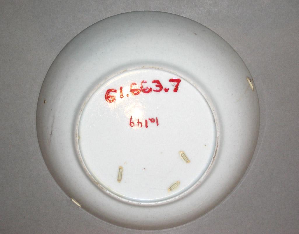 1961.0663.007 Porcelain Saucer underside