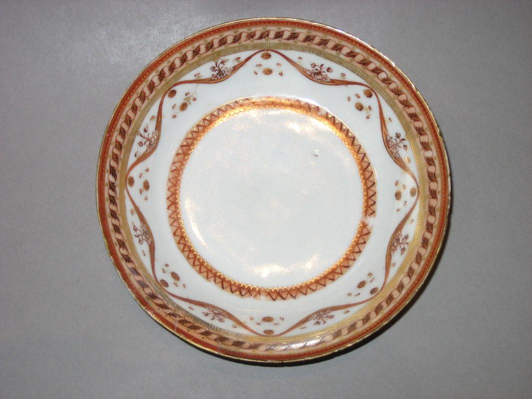 1961.0663.011 Porcelain Saucer upper surface