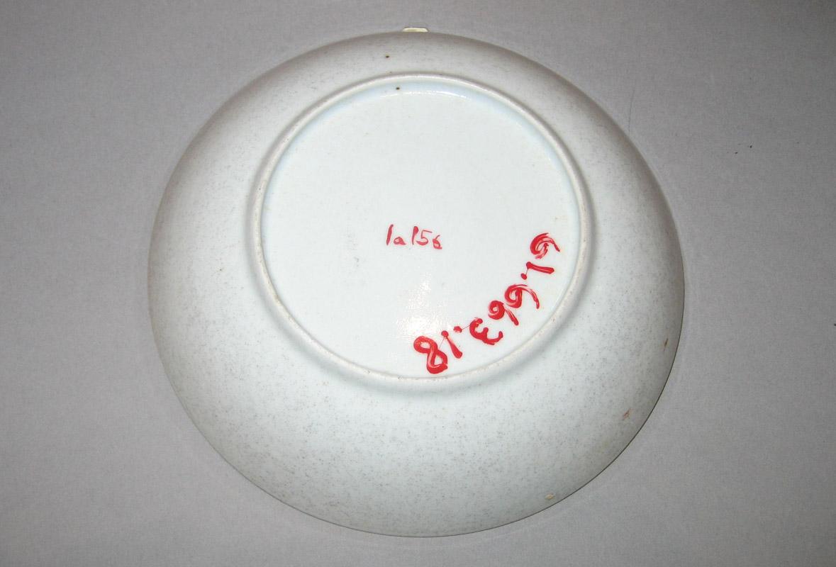 1961.0663.018 Porcelain Saucer underside