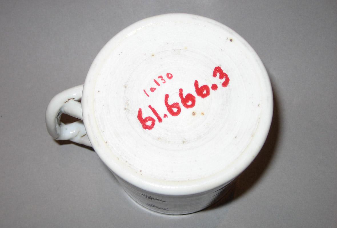 1961.0666.003 Porcelain Mug underside