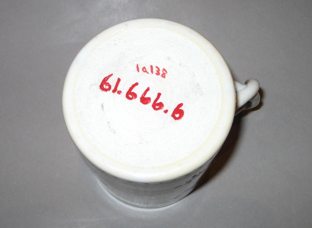 1961.0666.006 Porcelain Mug underside