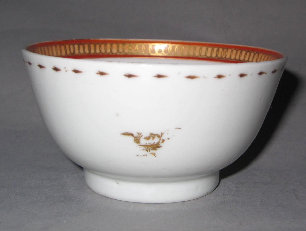 1961.0670.001 Porcelain teabowl face 2