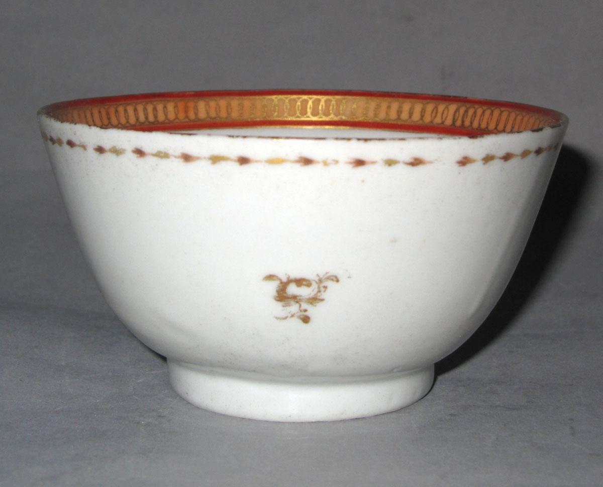 1961.0670.003 Porcelain teabowl face 2
