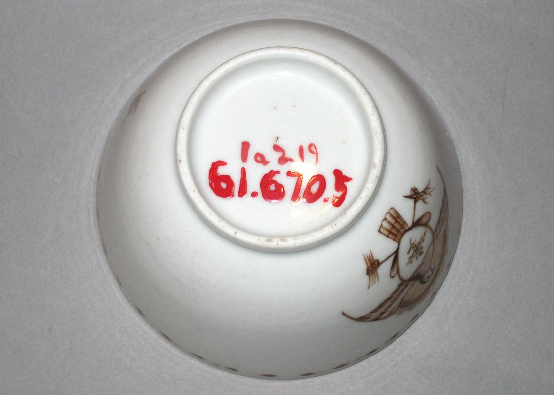 1961.0670.005 Porcelain Teabowl underside