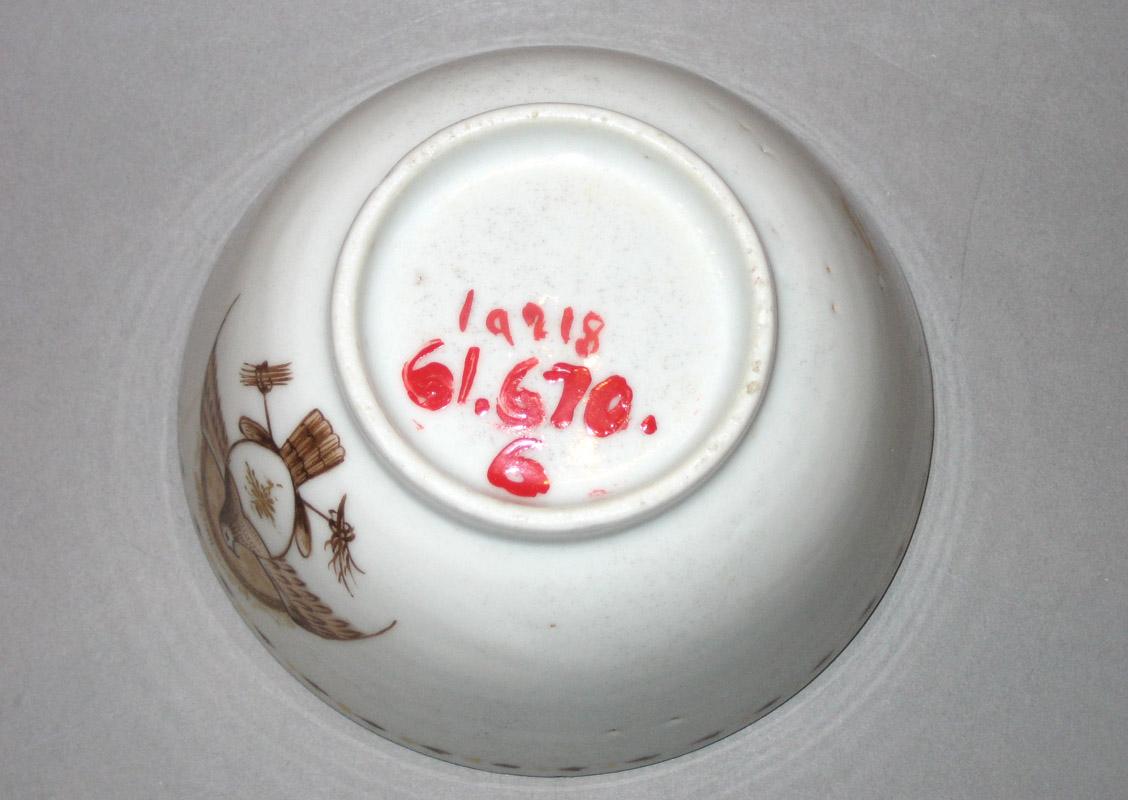 1961.0670.006 Porcelain Teabowl underside