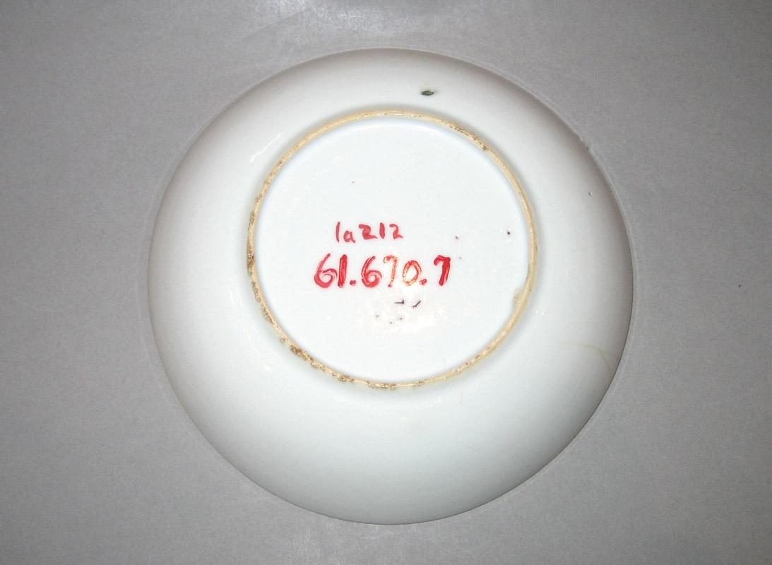 1961.0670.007 Porcelain Saucer underside