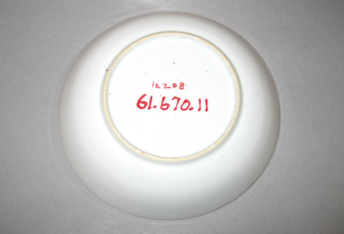 1961.0670.011 Porcelain Saucer underside