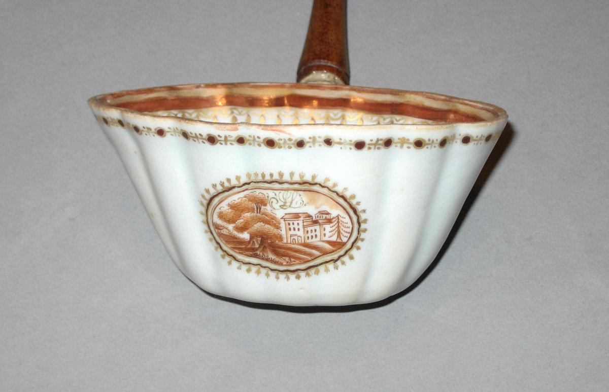 1961.0672.002 Porcelain Ladle front