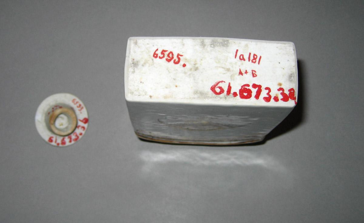 1961.0673.003 Tea Cannister underside