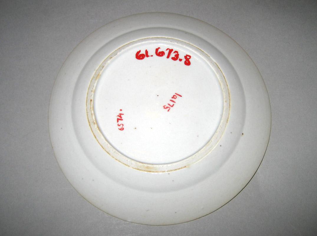 1961.0673.008 Plate underside