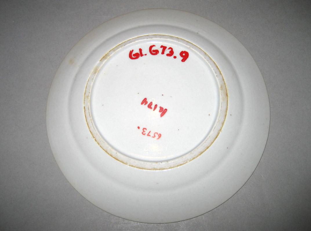 1961.0673.009 Plate underside