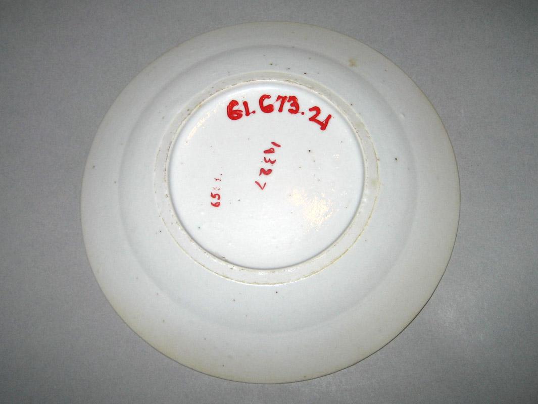 1961.0673.021 Plate underside