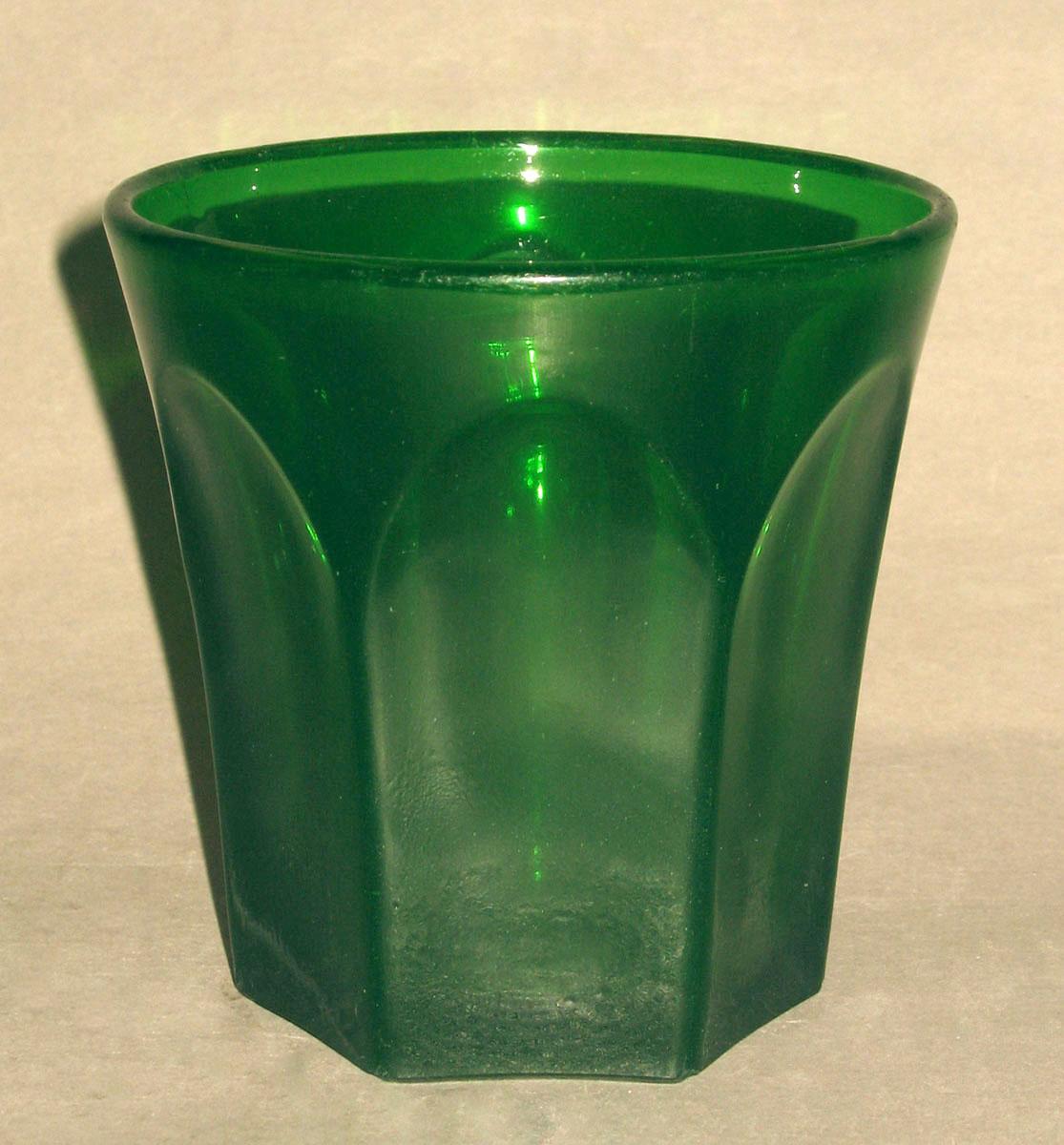 1961.0684.002 Glass tumbler