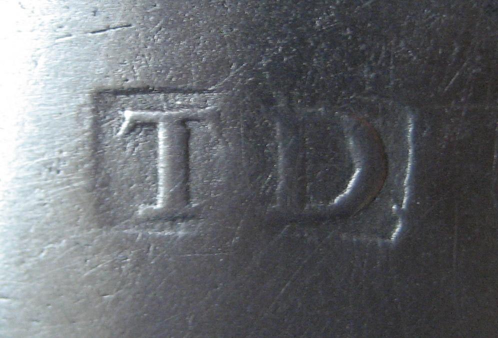 1955.0048.033 Mug (mark, view 2)