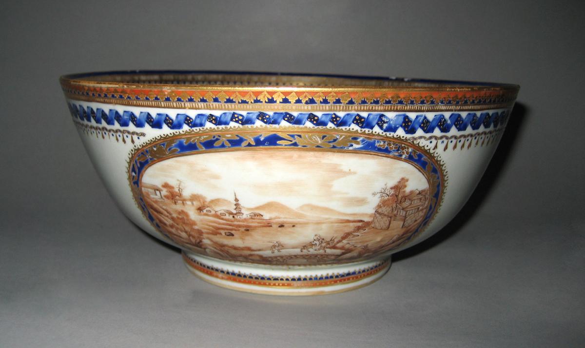1961.0700.003 Bowl view 1