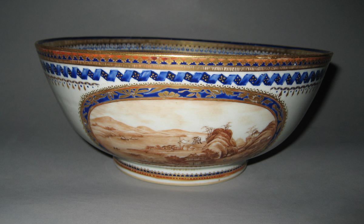 1961.0700.003 Bowl view 3