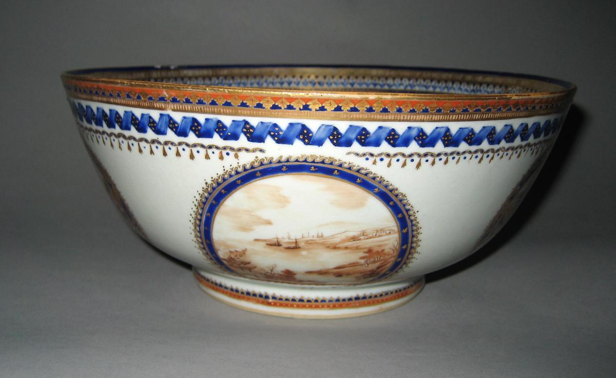 1961.0700.003 Bowl view 4