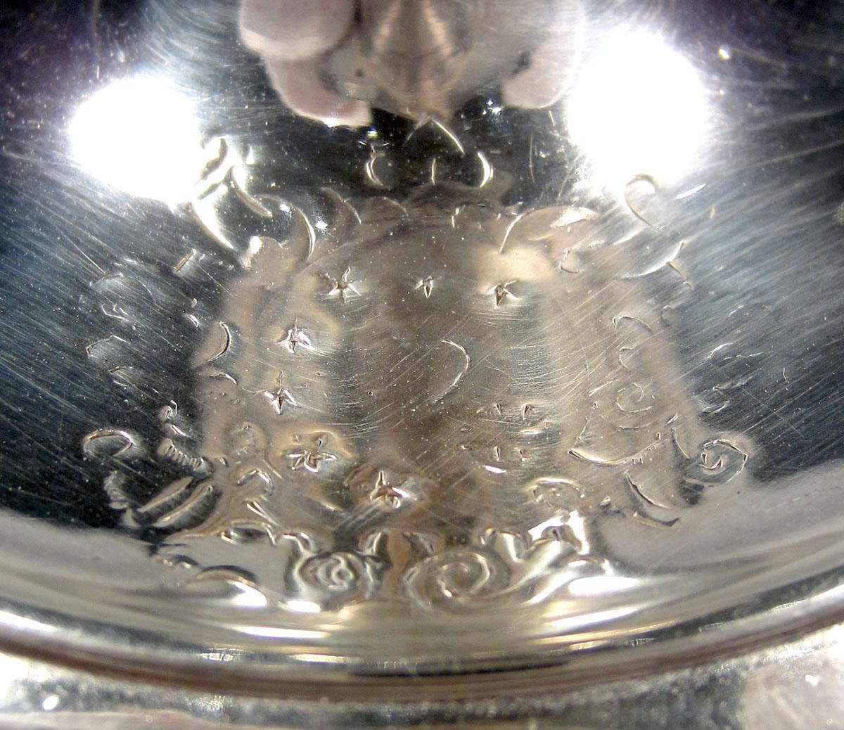 1961.0801.002 Silver Candlestick engraved decoration 2