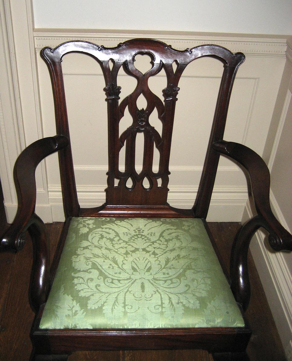 1961.0806 chair with 1984.0617.010 slipseat view 2