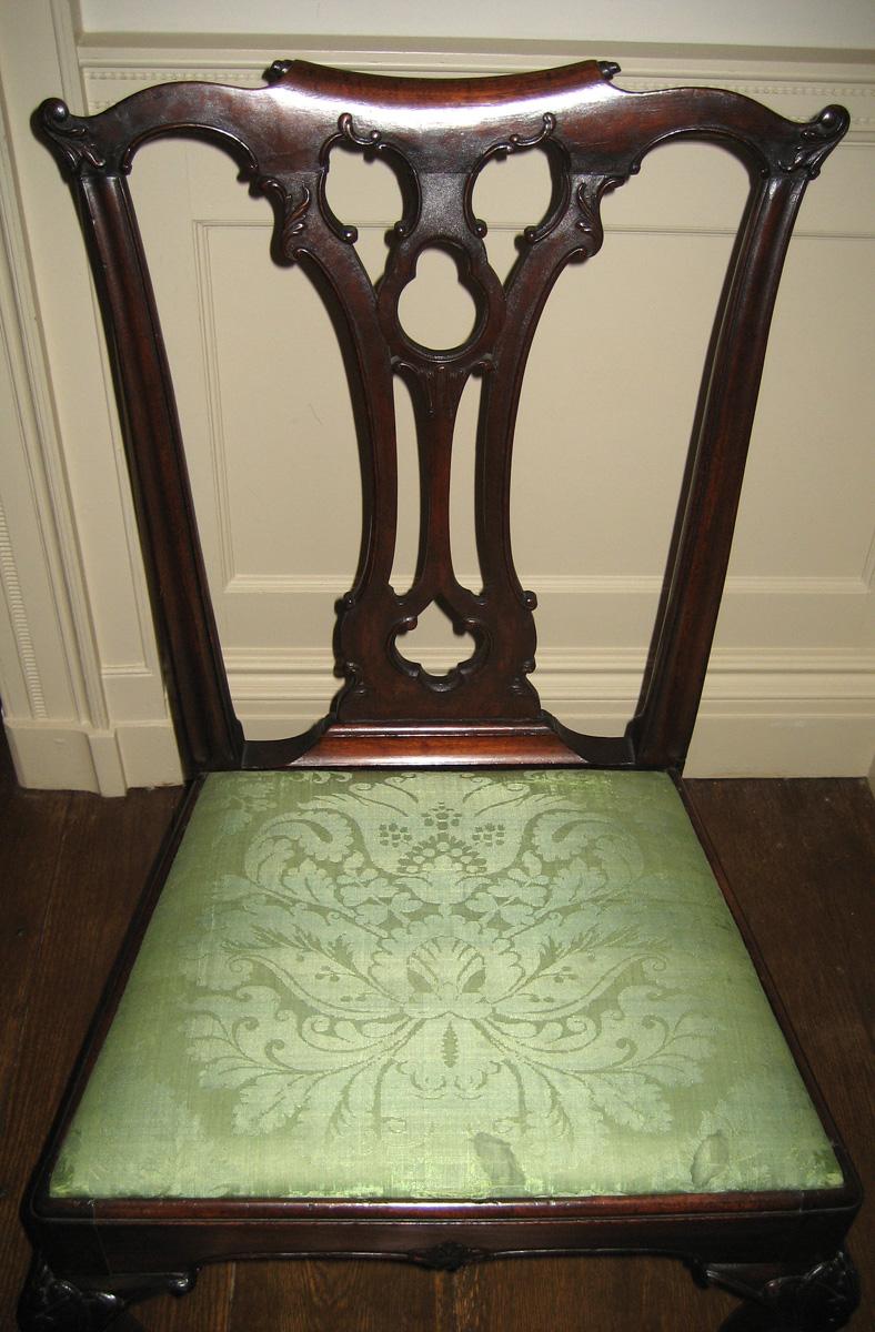 1961.0809.001 chair with 1984.0617.012 slipseat view 2