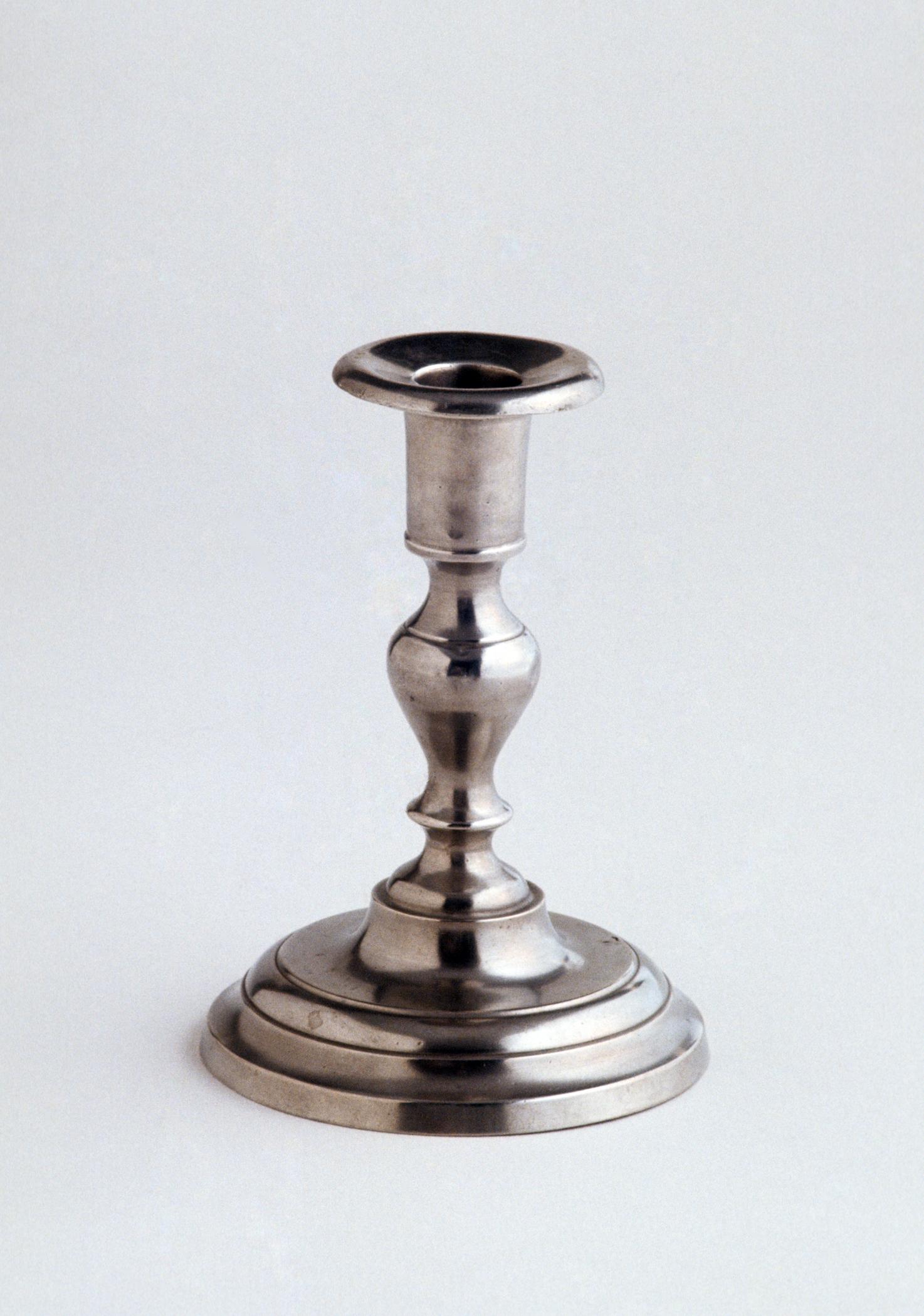 1955.0038.039 Pewter candlestick