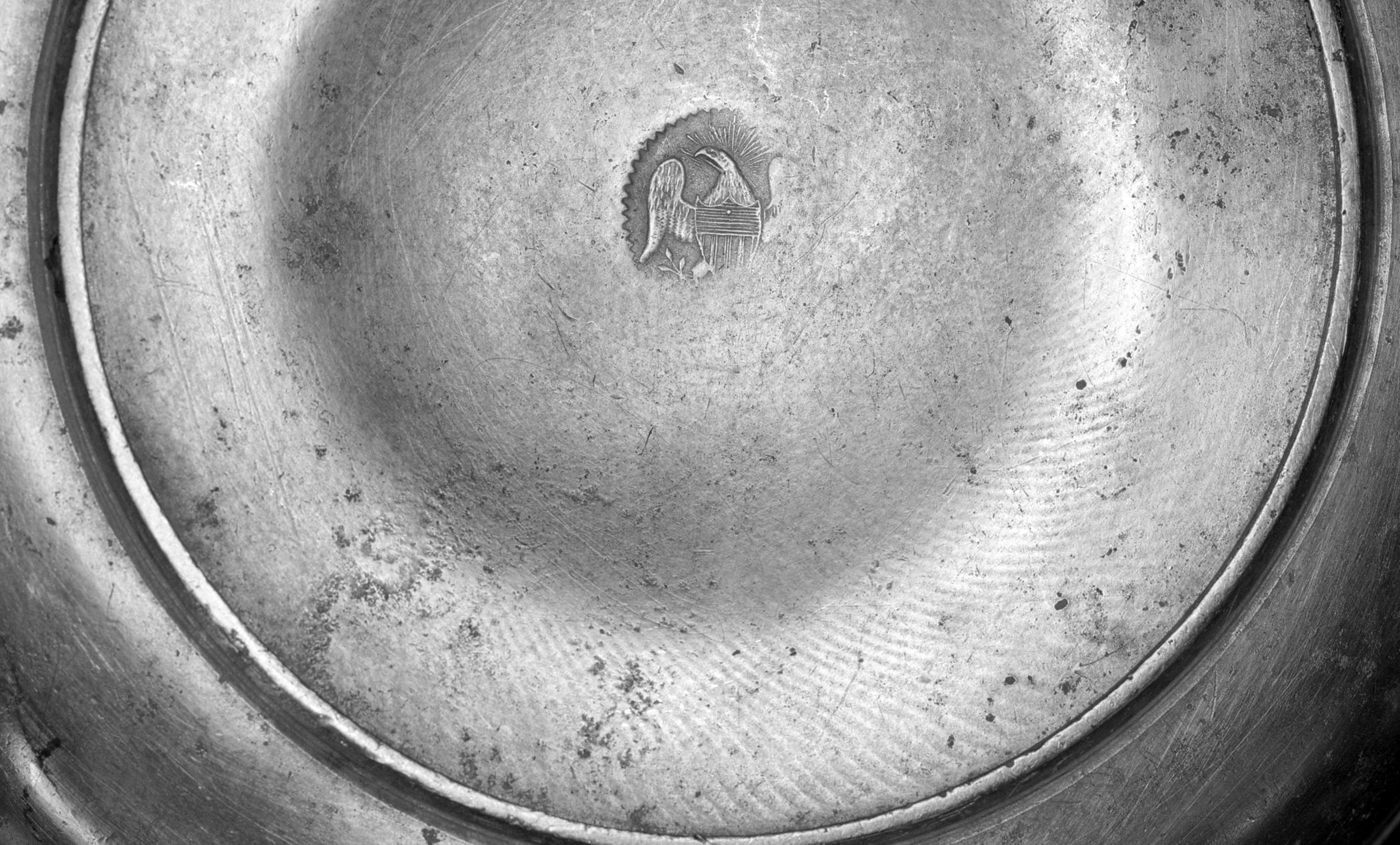 1955.0048.042 Britannia teapot (mark)