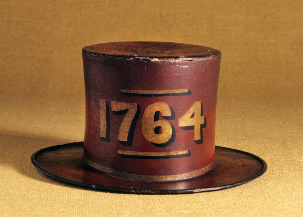 1955.0048.043 Hat, View 2