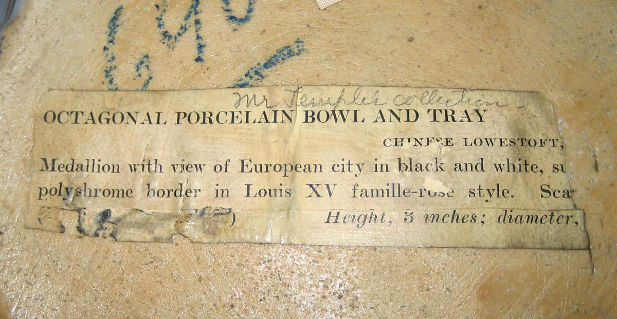 1961.0834 Porcelain Dish detail