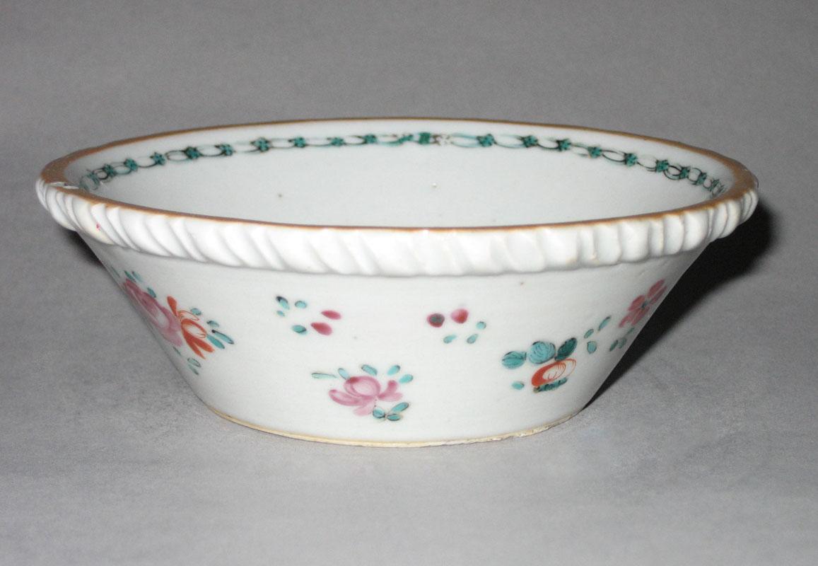 1961.0835.001 Dish side