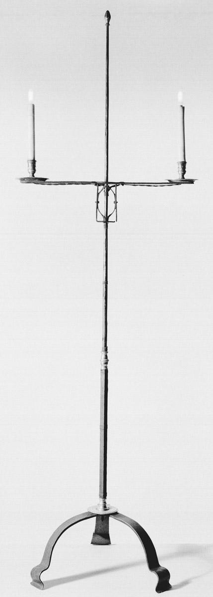 1961.0840 Candlestand