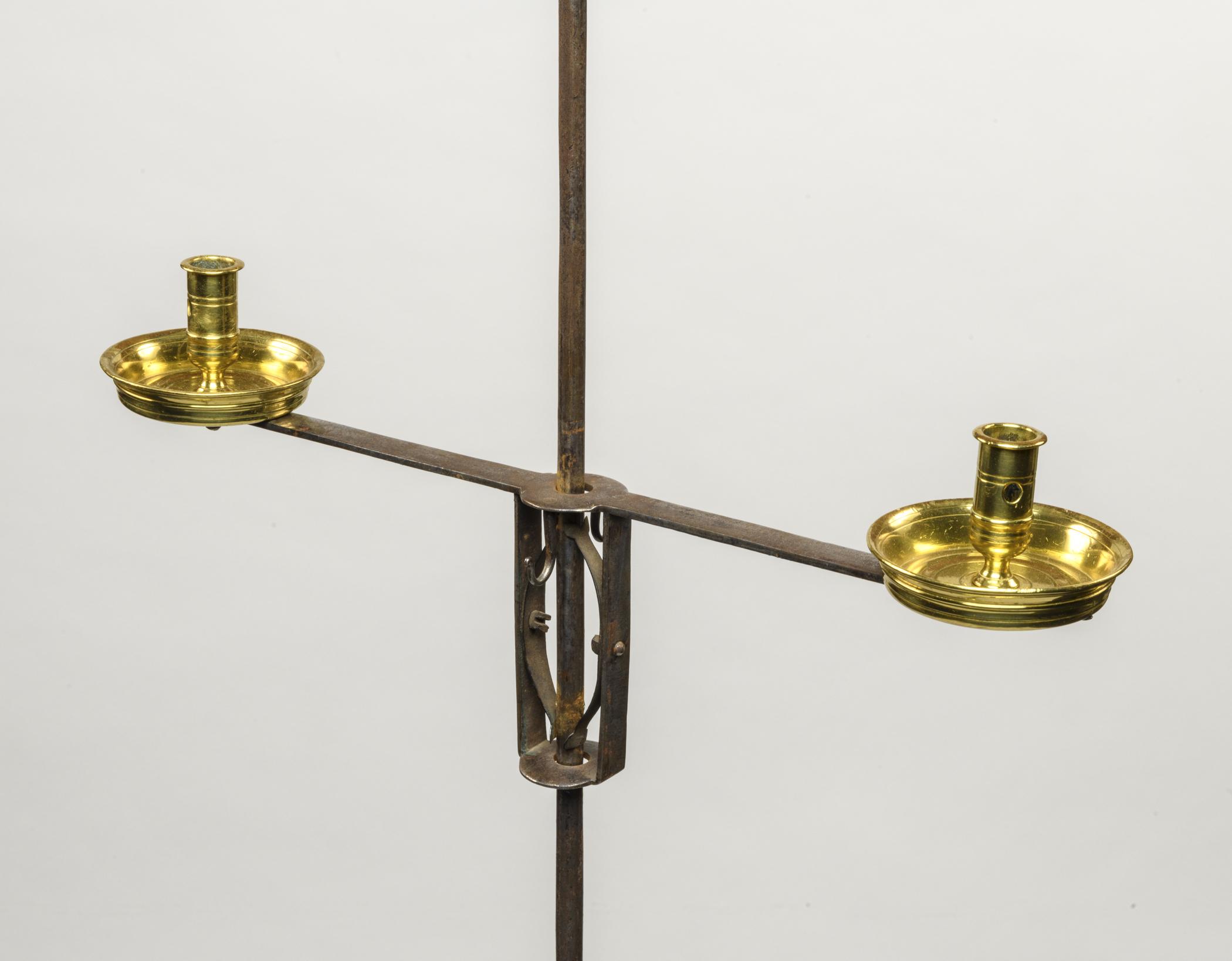 1961.0841 Candlestand, detail 1