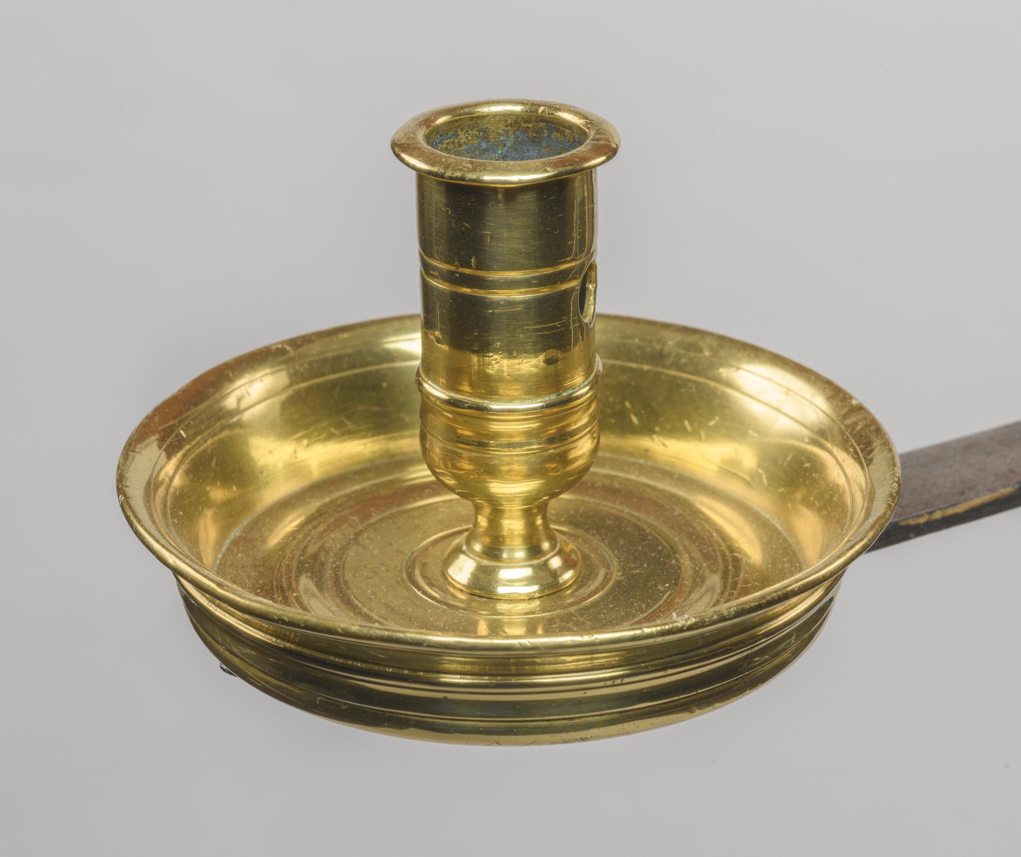 1961.0841 Candlestand, detail 3