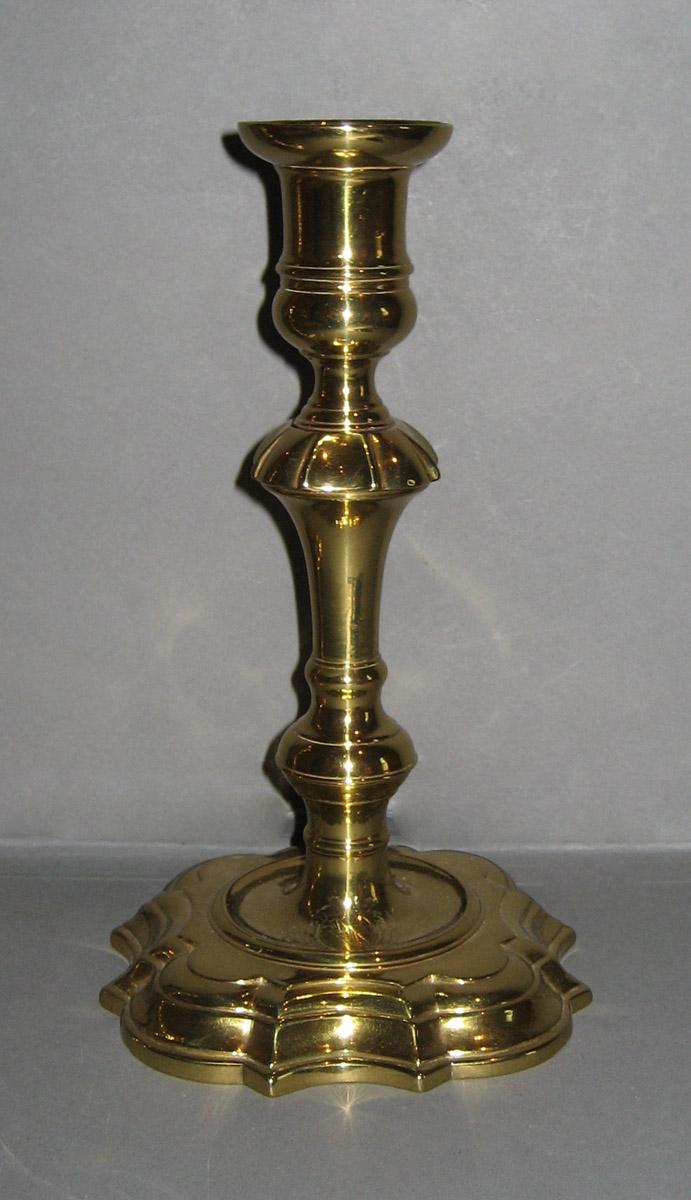 1961.0843.002 Candlestick