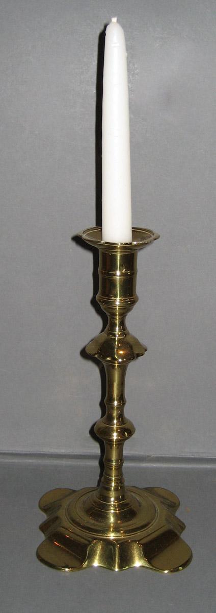 1961.0845.002 Candlestick