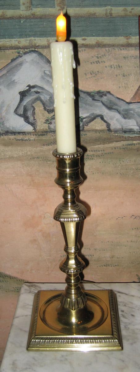 1961.0846.002 Candlestick