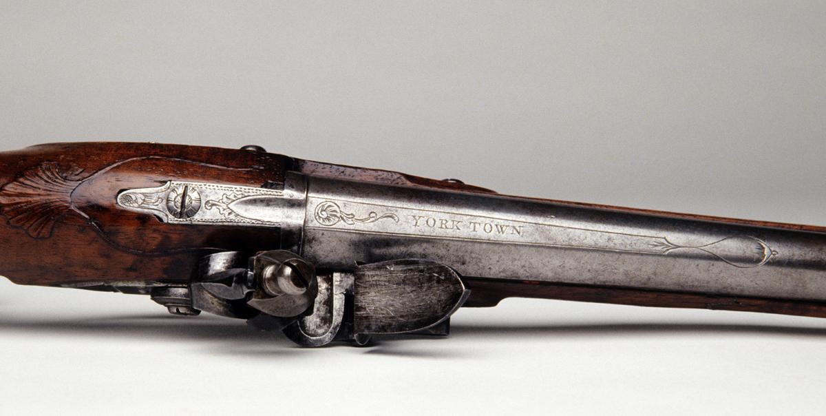 1961.0857.001 Pistol, Mark
