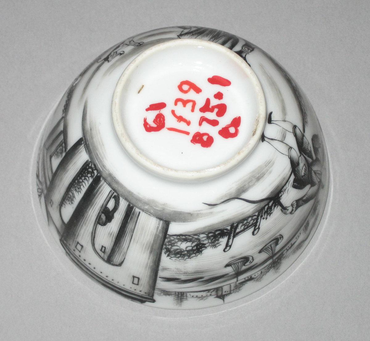 1961.0875.001 A Porcelain teabowl bottom