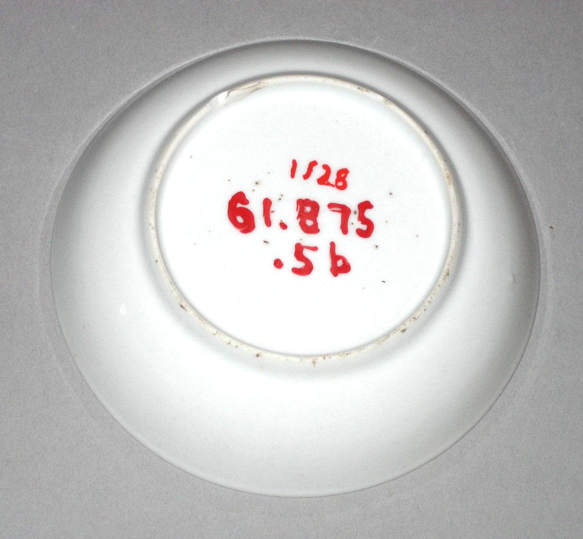1961.0875.005 B Porcelain saucer back