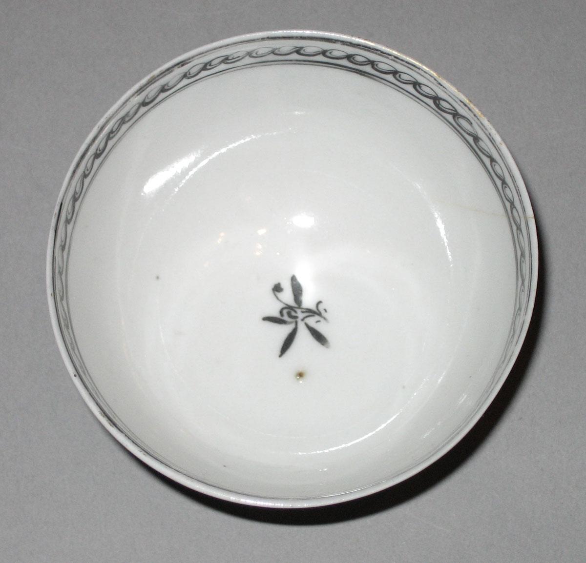 1961.0875.006 A Porcelain teabowl top