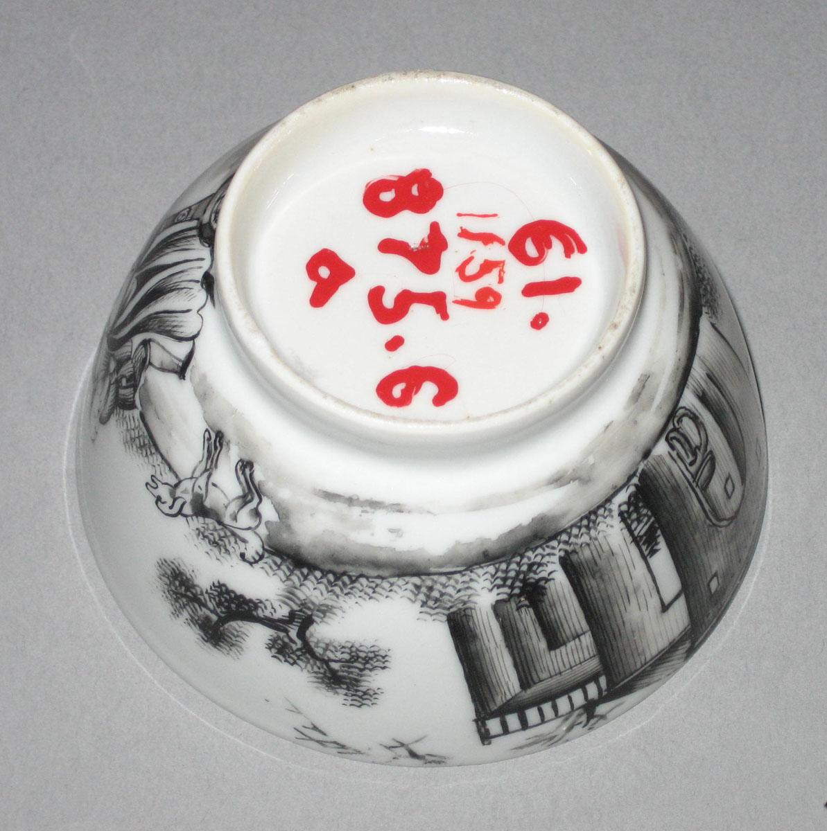 1961.0875.006 A Porcelain teabowl bottom