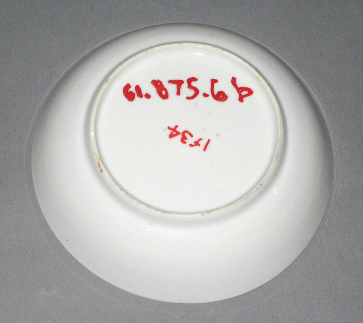 1961.0875.006 B Chinese porcelain saucer bottom