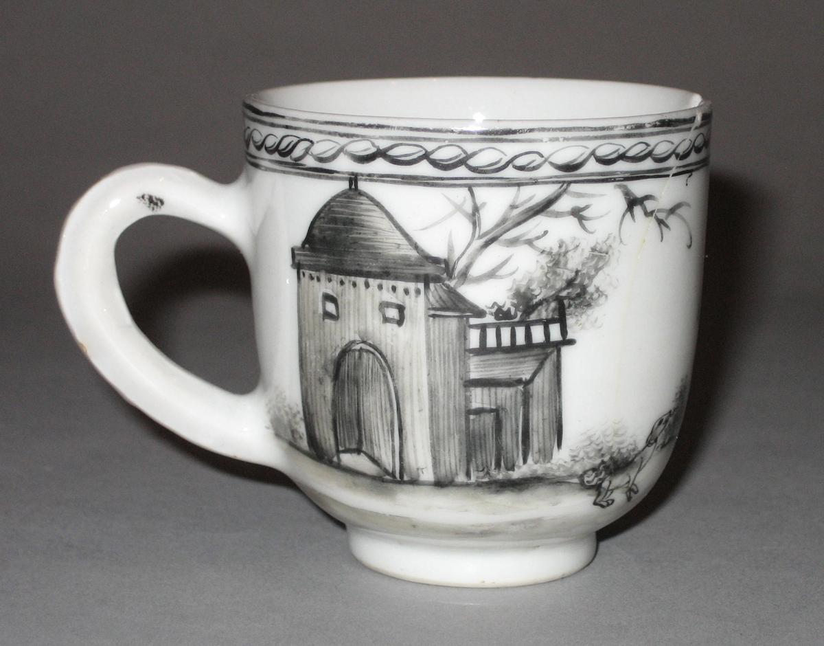 1961.0876.003 Porcelain coffee cup side 2