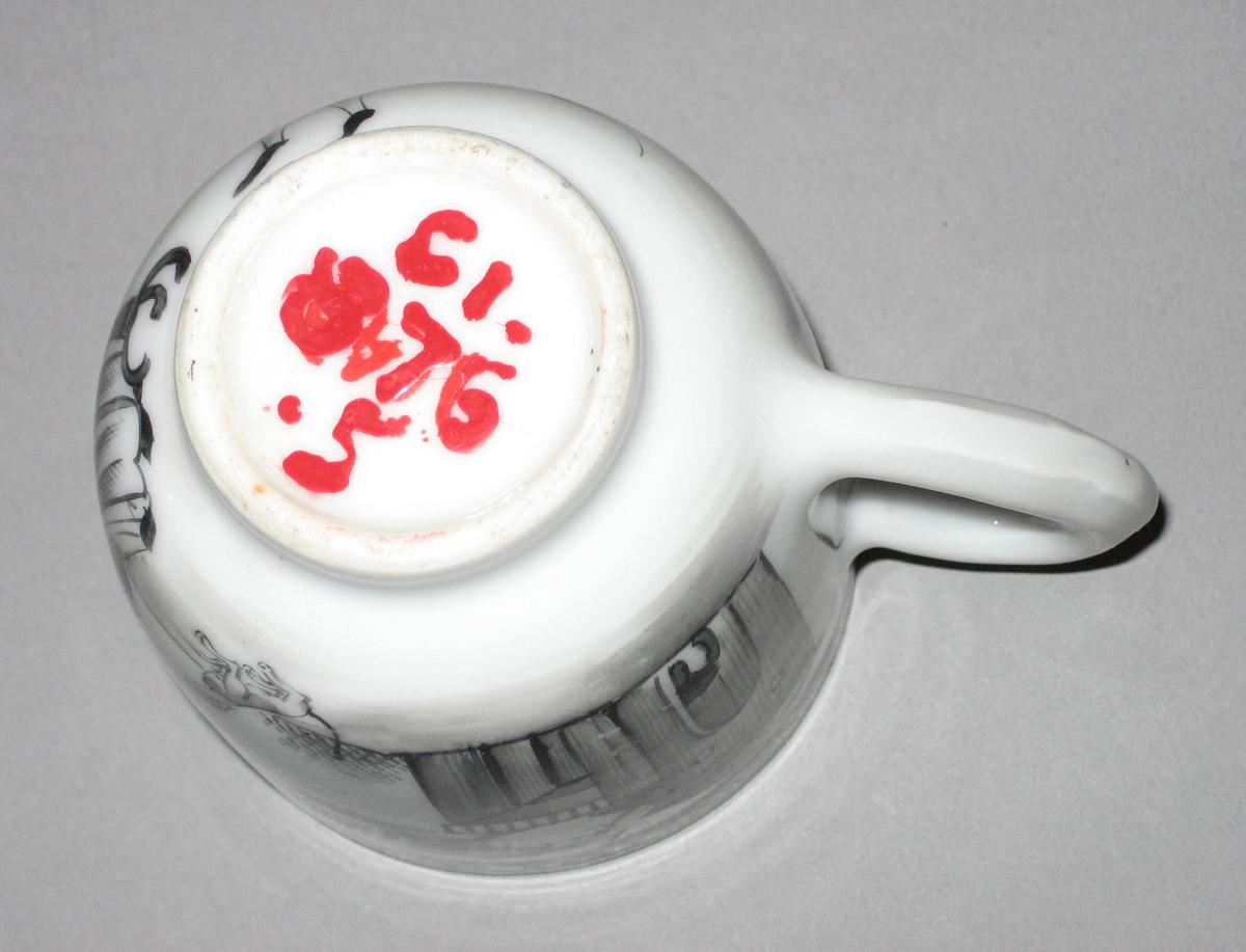 1961.0876.005 Porcelain coffee cup bottom