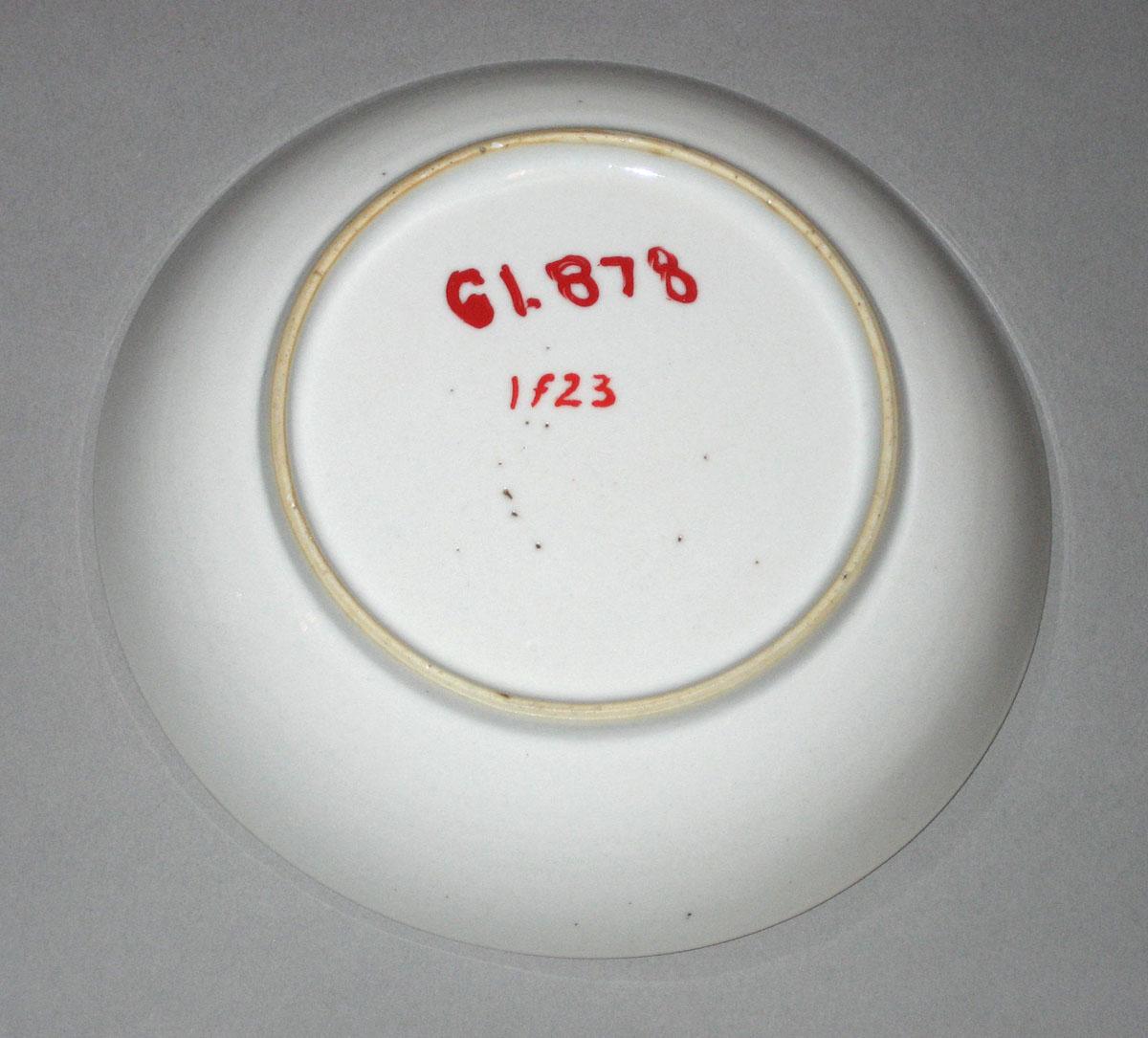 1961.0878 Porcelain saucer bottom