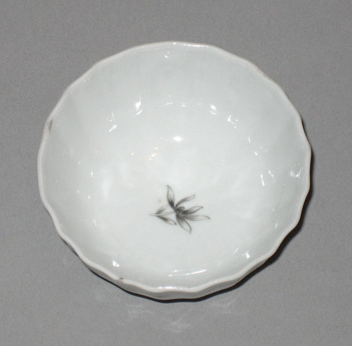 1961.0883.001 A Porcelain teabowl top