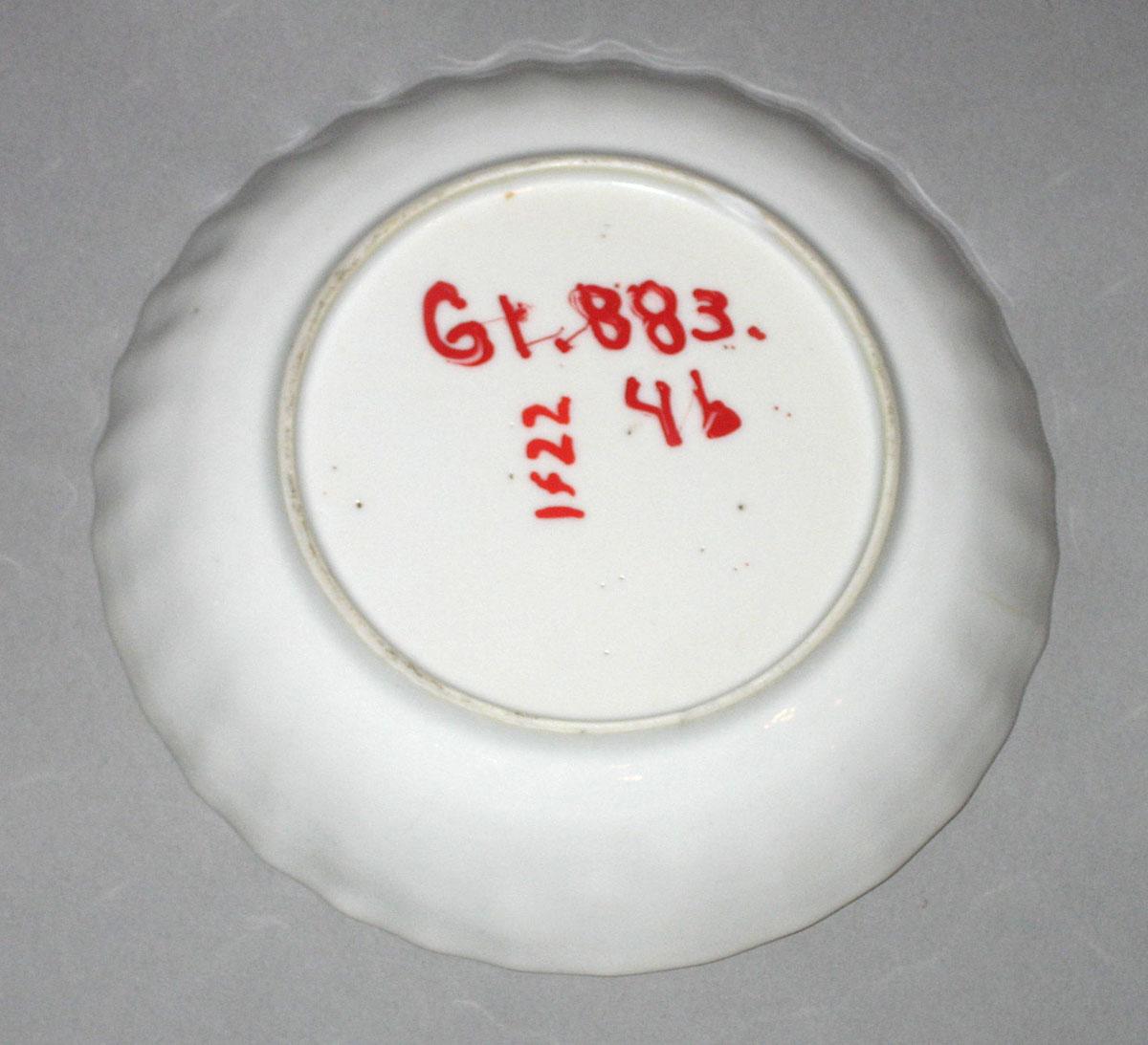 1961.0883.004 B Porcelain saucer bottom
