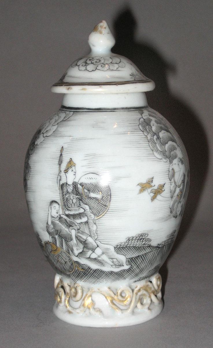 1961.0886 Porcelain tea canister