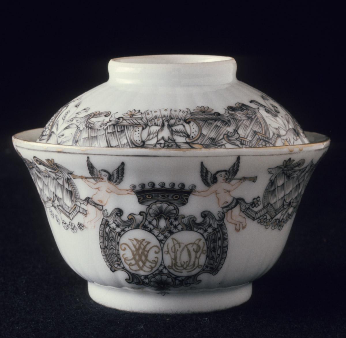 1961.0888 Lid, .0889 Bowl